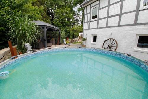 Blick zum Pavillion - Mehrfamilienhaus, Wohnhaus mit 300,10 m&sup2; in Bad Fallingbostel zum Kaufen