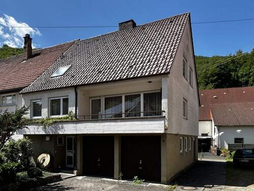 Bild 1 - Geräumiges Haus mit großem Grundstück und Lagerflächen direkt an der Schmiech