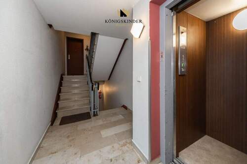 Aufzug - 4 Zimmer Etagenwohnung in Gerlingen