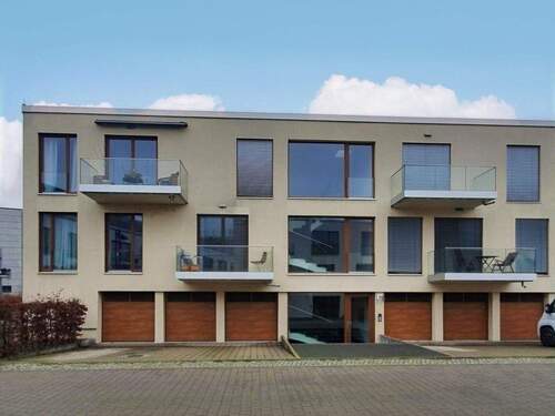 Straßenansicht - TOP! Moderne 2-Zimmer-Wohnung am Stralauer Spreeufer - bezugsfrei