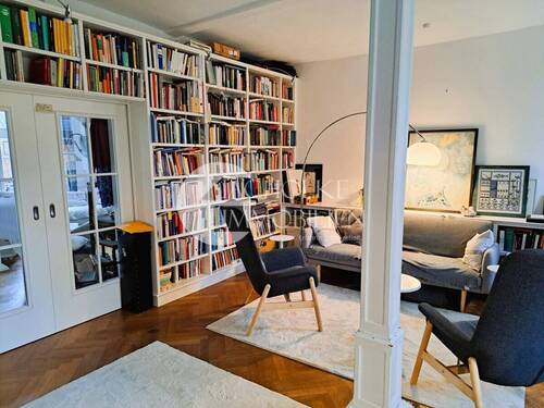 Arbeitszimmer mit Bibliothek - 