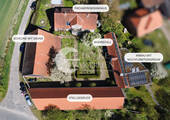 Gebäudeübersicht - 1 Zimmer Mehrfamilienhaus, Wohnhaus zum Kaufen in Bergen (Dumme)