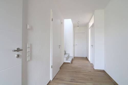Flur - 4 Zimmer Reihenmittelhaus zum Kaufen in Damme