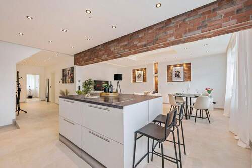 Große Wohnküche - 3 Zimmer Etagenwohnung in Leinfelden-Echterdingen