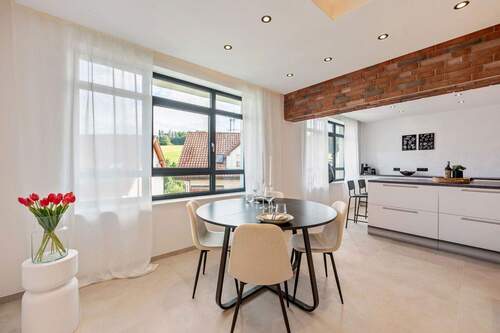 Panorama Fenster im Essbereich - Etagenwohnung mit 100,00 m² in Leinfelden-Echterdingen zum Kaufen