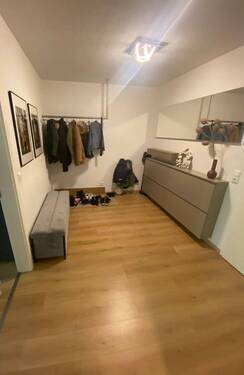 Flur, Garderobe.jpg - 