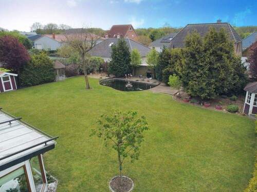 14311 LooseImmo Garten Luftbild - Mehrfamilienhaus, Wohnhaus mit 280,00 m&sup2; in Bad Schwartau / Rensefeld zum Kaufen