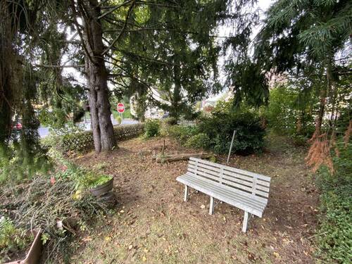 alter Baumbestand - 4 Zimmer Einfamilienhaus in Gößweinstein