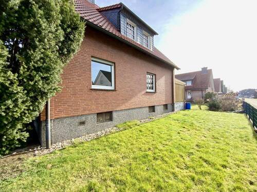 seitliche Ansicht - Einfamilienhaus mit 143,00 m&sup2; in Werne zum Kaufen