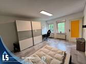 Schlafzimmer EG - 