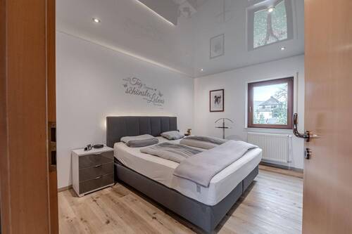 Schlafzimmer EG - 
