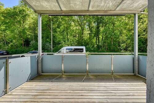 Balkon nach Süden - +++ direkt am Waldrand - 12 m² überdachter Süd-Balkon - Erdgeschoss - 2,70 Raumhöhe - 2-FH mit Eigentümer +++