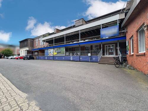 Außenansicht - Mehrfamilienhaus, Wohnhaus mit 2,95 m² in Celle zum Kaufen