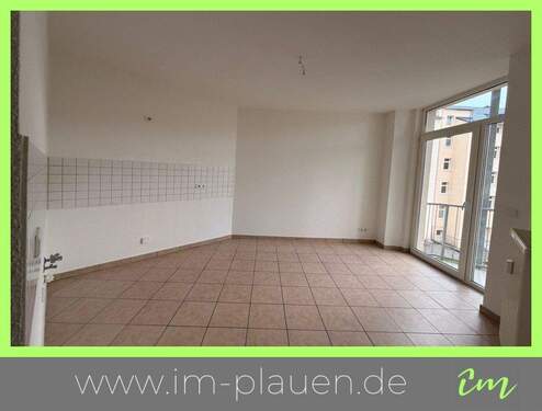 Küche mit Balkon - Plauen, Seehaus 4 Zimmer Dachgeschosswohnung mit Balkon, Bad mit Wanne u. DU, Keller - ab 022026