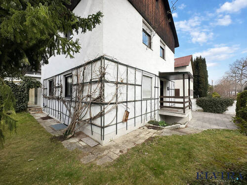 Bild 2 - 9 Zimmer Einfamilienhaus zum Kaufen in München