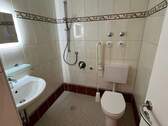 Badezimmer II.jpg - Etagenwohnung mit 66,00 m² in Baden-Baden zur Miete