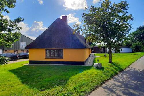 Vorgarten - 2 Zimmer Einfamilienhaus in Treia