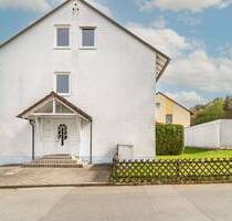 Hübsche gemütliche Dachgeschosswohnung - Bayreuth / Aichig
