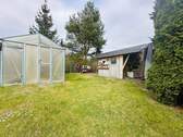 Gewächshaus und Nebengebäude - 