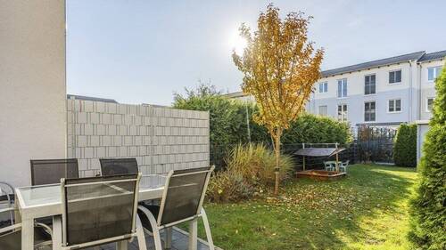 Blick von der Terrasse - Reihenmittelhaus mit 122,00 m² in Michendorf zum Kaufen