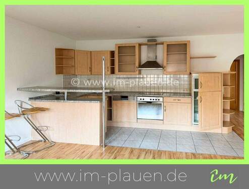 offene Küche mit EBK - EBK, Balkon, Bad mit Wanne, Neubau mit Stellplatz - Frei ab sofort 2 Zimmer in Auerbach zur Miete