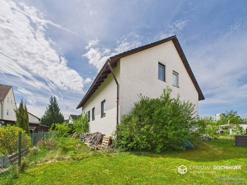 Hausansicht - 1 Zimmer Mehrfamilienhaus, Wohnhaus in Regensburg / Harting