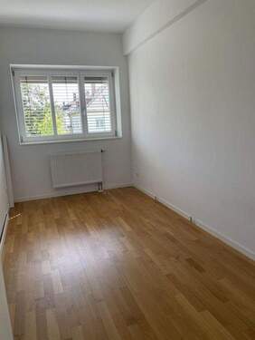Zimmer 3 - 