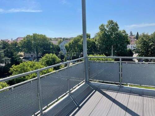 Balkon - Großzügige Wohnung mit Balkon,TG und Ausblick in beliebter Lage
