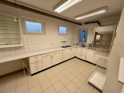 Labor im KG - Blick 1 - 