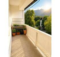 Sonnige 3 Zimmer-Wohnung mit Balkon & Einzelgarage in Bad Reichenhall