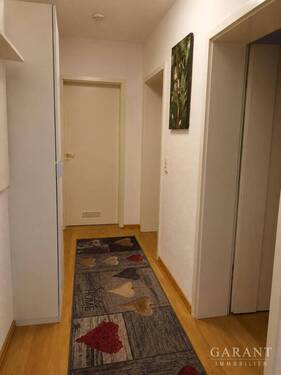 Flur - Etagenwohnung mit 73,00 m&sup2; in Bad Reichenhall zum Kaufen