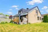 Kräheninkel 5_Außenansicht Garten - 5 Zimmer Einfamilienhaus zum Kaufen in Bielefeld