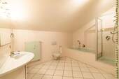 Badezimmer - Büro mit 233,10 m&sup2; in München zur Miete