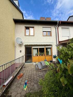 Gartenansicht - Reihenmittelhaus mit 132,20 m&sup2; in Stegaurach zum Kaufen