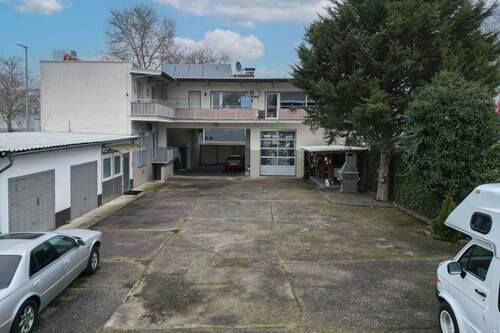 Hausansicht - Halle zum Kaufen in Bonn