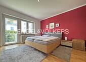 Schlafzimmer im Obergeschoss mit Nord-Ost-Balkon - 