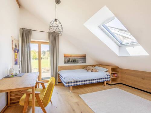 Kinderzimmer - Einfamilienhaus mit 200,00 m&sup2; in Greifenberg / Beuern zum Kaufen