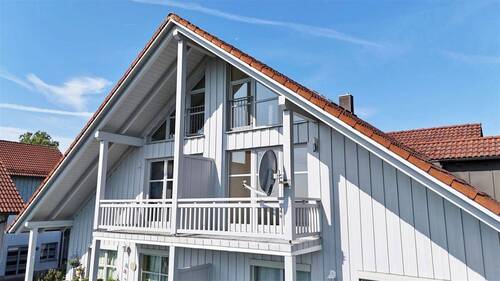 Hausansicht - Etagenwohnung mit 66,00 m² in Hutthurm zum Kaufen