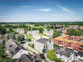 Rückansicht mit Umgebung - 3 Zimmer Mehrfamilienhaus, Wohnhaus zum Kaufen in Emmering