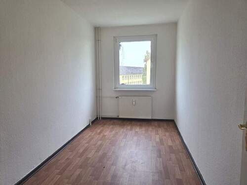 2. OG links Zimmer 3 - 