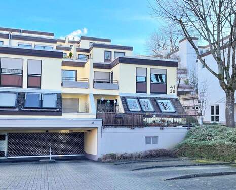 Außenansicht1.jpg - Großzügig geschnittene 2 Zimmer Wohnung mit großer Terrasse in Freiburg-Gundelfingen