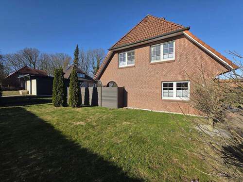 Außenansicht - 5 Zimmer Mehrfamilienhaus, Wohnhaus in Beckdorf