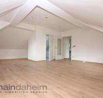 Gemütliche Dachwohnung Nähe Ringpark mit Festungsblick - Würzburg Altstadt