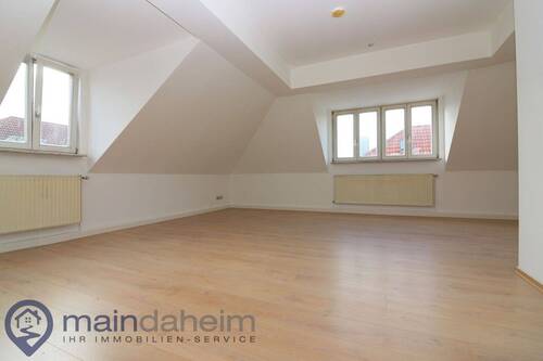 Wohn-Eßzimmer - 2 Zimmer Etagenwohnung in Würzburg