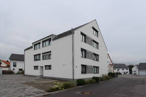 Ansicht.jpg - Wohnen auf zwei Ebenen – gemütliche 3,5 Zimmer Galerie Wohnung!