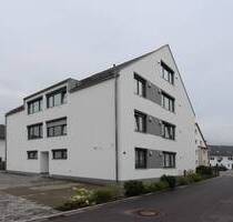 Wohnen auf zwei Ebenen – gemütliche 3,5 Zimmer Galerie Wohnung! - Ergolding