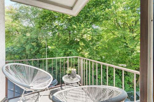 Balkon - 3 Zimmer Etagenwohnung in Ludwigsburg