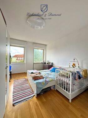 Schlafzimmer - 3 Zimmer Etagenwohnung in Saarbrücken / Sankt Johann