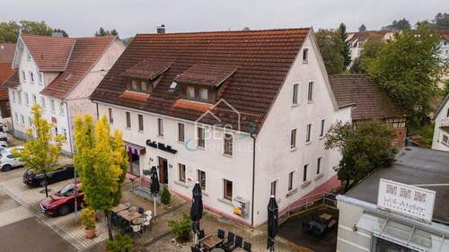 Außenansicht - 8 Zimmer Mehrfamilienhaus, Wohnhaus zum Kaufen in Gschwend