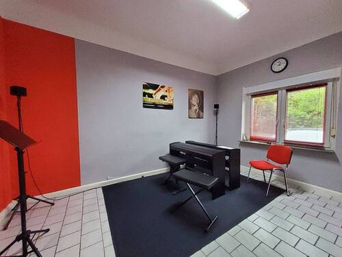 20250417_131350.jpg - MERZIG-STADTNAH - GEWERBEFLÄCHE MIT CA. 106 m² - 4 ZIMMER UND GETRENNTE WCs